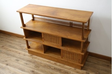 中古　屋久杉(突き板)　美しい杢目と素材の風合いを楽しめる飾り棚(茶箪笥、茶棚、違い棚、飾り棚)(R-059077)