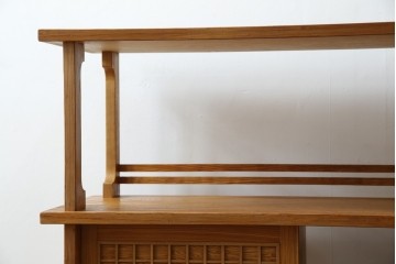 中古　屋久杉(突き板)　美しい杢目と素材の風合いを楽しめる飾り棚(茶箪笥、茶棚、違い棚、飾り棚)(R-059077)