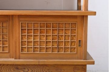 中古　屋久杉(突き板)　美しい杢目と素材の風合いを楽しめる飾り棚(茶箪笥、茶棚、違い棚、飾り棚)(R-059077)