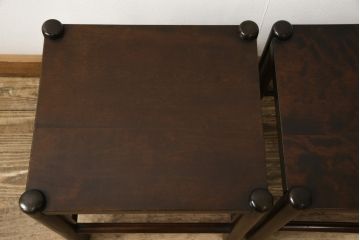 和製ビンテージ　希少な絶版品　北海道民芸家具　シンプルな佇まいがお部屋に取り入れやすい板座のスツール2脚セット(花台、サイドテーブル、飾り台、ヴィンテージ)(R-059087)