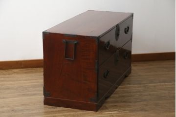 和製アンティーク　美品　前面栗材　趣あふれる佇まいが魅力的な米沢箪笥・下段(和タンス、時代箪笥、衣装たんす、収納箪笥、引き出し)(R-059102)