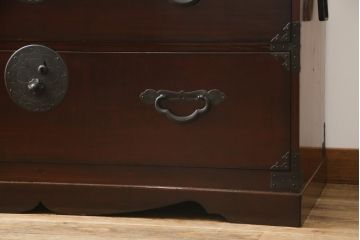 和製アンティーク　美品　前面栗材　趣あふれる佇まいが魅力的な米沢箪笥・下段(和タンス、時代箪笥、衣装たんす、収納箪笥、引き出し)(R-059102)
