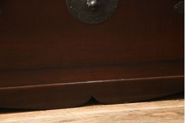 和製アンティーク　美品　前面栗材　趣あふれる佇まいが魅力的な米沢箪笥・下段(和タンス、時代箪笥、衣装たんす、収納箪笥、引き出し)(R-059102)