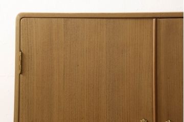 中古　民芸家具　螺鈿(ラデン)細工入り　小振りなサイズ感と控えめな装飾が上品な印象の総桐箪笥(並厚)(桐たんす、和タンス、衣装箪笥、着物箪笥)(R-059114)