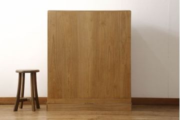 中古　民芸家具　螺鈿(ラデン)細工入り　小振りなサイズ感と控えめな装飾が上品な印象の総桐箪笥(並厚)(桐たんす、和タンス、衣装箪笥、着物箪笥)(R-059114)