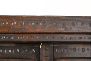 中古　軽井沢彫り　繊細かつ大胆な彫り込みが目を引く和たんす(和服箪笥、着物タンス、衣装たんす)(R-059115)
