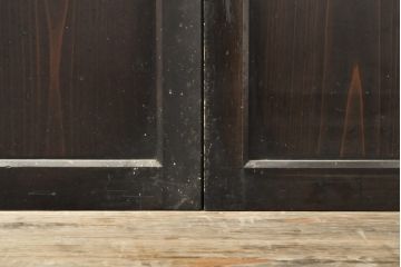 アンティーク建具　杉材　明治期からの歴史が刻み込まれた帯戸4枚セット(板戸、引き戸、建具)(R-059117)