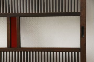 アンティーク建具　当店オリジナルガラス　色ガラスがアクセントの大正ロマンに合う格子戸1枚(ガラス帯戸、引き戸、建具)(R-059133)