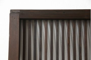 アンティーク建具　当店オリジナルガラス　色ガラスがアクセントの大正ロマンに合う格子戸1枚(ガラス帯戸、引き戸、建具)(R-059133)