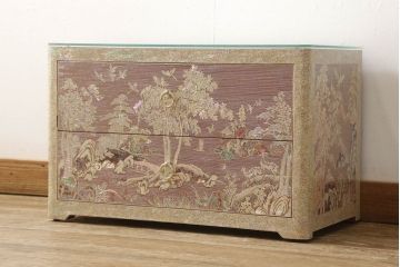 中古　ガラス天板付き　螺鈿(らでん)細工　民芸家具　細やかな細工に思わず見惚れてしまう小引き出し(小物収納、チェスト)(R-059136)