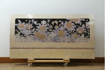 中古　螺鈿(らでん)細工　民芸家具　花と蝶のモチーフが華やかなベッドフレーム　定価約280万円　(R-059137)
