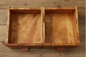激レア!　希少品　中古　超美品　職人手造り家具　栃の木　縮杢　総無垢材　上質な和の空間づくりに取り入れたい飾り棚(定価推定 約100〜150万円)(違い棚、茶棚、戸棚、収納棚)(R-059139)