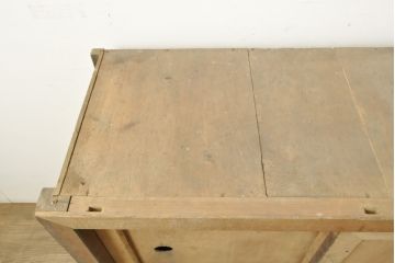和製アンティーク　前面ヒノキ(檜)材　明治大正期より代々受け継がれた味わい深い関西水屋箪笥サイドボード(収納棚、戸棚、キャビネット、食器棚)(R-059154)