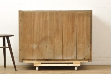 和製アンティーク　前面ヒノキ(檜)材　明治大正期より代々受け継がれた味わい深い関西水屋箪笥サイドボード(収納棚、戸棚、キャビネット、食器棚)(R-059154)