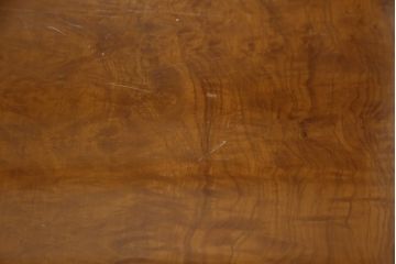 中古　美品　イタリア高級家具　メデア(Medea)　脚に入った幾何学模様が目を引くエクステンションテーブル(定価約90万円)(ダイニングテーブル、6人掛け)(R-059155)