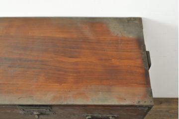 アンティーク家具　上手物!　金具の立派な総桐関東衣装箪笥(時代箪笥、和タンス、重ね箪笥、引き出し)(R-059157)