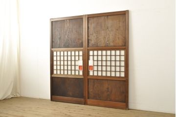 アンティーク建具　浮造り　杉材　一枚板　浮き上がるくっきりとした木目が美しい障子帯戸2枚セット(板戸、引き戸、建具)(R-059158)