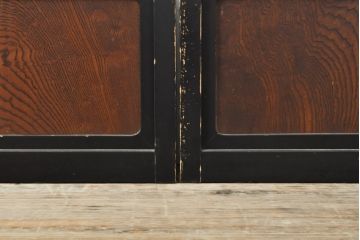 アンティーク建具　腰板欅(ケヤキ)材　上質な和を演出してくれる格子ガラス戸4枚セット(引き戸、建具)(R-059161)