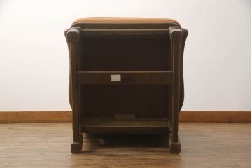 中古　超美品　飛騨産業　キツツキ　PROVINCIAL(プロヴィンシャル・プロビンシャル)シリーズ　本革　レトロで温かみのある佇まいが魅力的な1人掛けレザーソファ(定価約41万円)(一人掛け、アームチェア)(R-059162)