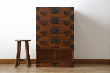 中古　美品　岩谷堂箪笥　ハッキリとした木目が目を引く縦型チェスト(和タンス、衣装箪笥、引き出し)(R-059165)