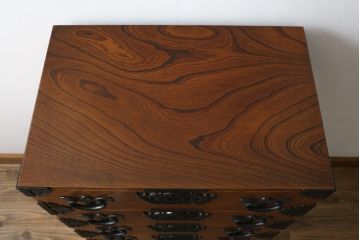 中古　美品　岩谷堂箪笥　ハッキリとした木目が目を引く縦型チェスト(和タンス、衣装箪笥、引き出し)(R-059165)