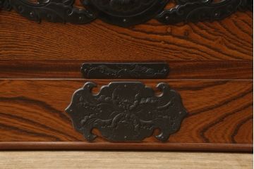 中古　美品　岩谷堂箪笥　くっきりとした木目が楽しめるサイドチェスト(引き出し、収納箪笥、和タンス)(R-059169)