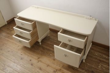 中古　松永工房　カンティーニュシリーズ　ガーリースタイルの空間づくりに活躍するデスク+チェアセット(定価約45万円)(R-059178)