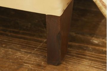 中古　美品　DREXEL HERITAGE(ドレクセルヘリテイジ)　880S　重厚でクラシカルな雰囲気が魅力的なキャメルバック2.5人掛けソファ(2人掛けソファ、3人掛けソファ、2P、3P)(定価約70万円)(R-059179)