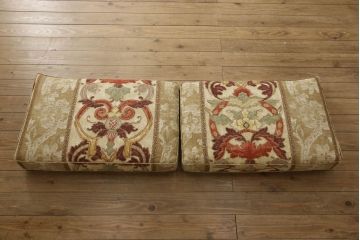 中古　美品　DREXEL HERITAGE(ドレクセルヘリテイジ)　880S　重厚でクラシカルな雰囲気が魅力的なキャメルバック2.5人掛けソファ(2人掛けソファ、3人掛けソファ、2P、3P)(定価約70万円)(R-059179)