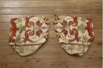 中古　美品　DREXEL HERITAGE(ドレクセルヘリテイジ)　880S　重厚でクラシカルな雰囲気が魅力的なキャメルバック2.5人掛けソファ(2人掛けソファ、3人掛けソファ、2P、3P)(定価約70万円)(R-059179)