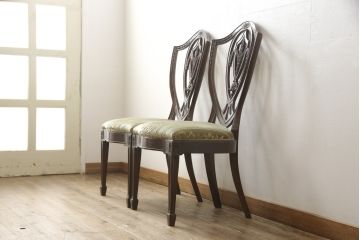 中古　美品　アメリカ　トラディショナルセンチュリー　品のある佇まいが美しいダイニングチェア2脚セット(2脚定価 約60万円)(イス、椅子)(R-059182)