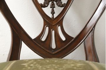 中古　美品　アメリカ　トラディショナルセンチュリー　品のある佇まいが美しいダイニングチェア2脚セット(2脚定価 約60万円)(イス、椅子)(R-059182)