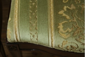 中古　美品　アメリカ　トラディショナルセンチュリー　品のある佇まいが美しいダイニングチェア2脚セット　2脚定価 約60万円　(R-059183)