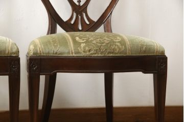 中古　美品　アメリカ　トラディショナルセンチュリー　品のある佇まいが美しいダイニングチェア2脚セット(2脚定価 約60万円)(イス、椅子)(R-059183)