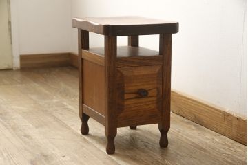 中古　美品　国産工芸家具　総栗材　小物収納ができる漆塗りの引き出し付きスツール(小引き出し、サイドテーブル、椅子、イス、板座チェア)(R-059188)