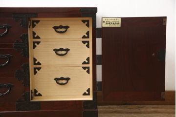 中古　美品　二本松工藝館　田中家具　重厚感ある佇まいが魅力的な収納箪笥(サイドボード、和タンス、整理箪笥、引き出し)(R-059191)