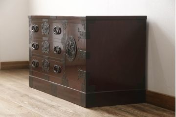 中古　美品　二本松工藝館　田中家具　重厚感ある佇まいが魅力的な収納箪笥(サイドボード、和タンス、整理箪笥、引き出し)(R-059191)