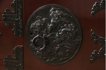 中古　美品　二本松工藝館　田中家具　重厚感ある佇まいが魅力的な収納箪笥(サイドボード、和タンス、整理箪笥、引き出し)(R-059191)