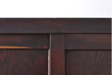 和製アンティーク　特注　最上手物!　前面欅(ケヤキ)材・鏡板杉材　時代を超えて渋みを増した金具が見事な関東収納箪笥サイドボード(夜具箪笥、布団箪笥、水屋箪笥、収納棚、戸棚)(R-059199)