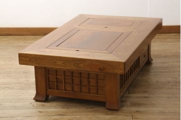 中古　美品　総欅(ケヤキ)材　和の趣あふれる佇まいが魅力的! 分厚い天板の囲炉裏テーブル(座卓、ローテーブル、木製火鉢)(R-059201)