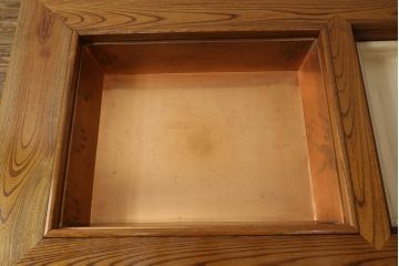 中古　美品　総欅(ケヤキ)材　和の趣あふれる佇まいが魅力的! 分厚い天板の囲炉裏テーブル(座卓、ローテーブル、木製火鉢)(R-059201)