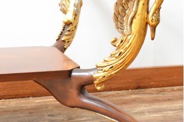 中古　美品　イタリア　六本木アピス　ガラス天板　白鳥デザインが気品あふれるセンターテーブル(リビングテーブル、ローテーブル)(R-059202)