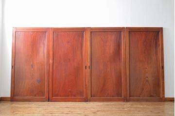 ジャンク品　アンティーク建具　明治大正期　総欅(ケヤキ)材　一枚板　木目が美しい板戸4枚セット(帯戸、引き戸、建具)(R-059204)