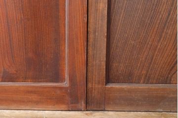 ジャンク品　アンティーク建具　明治大正期　総欅(ケヤキ)材　一枚板　木目が美しい板戸4枚セット(帯戸、引き戸、建具)(R-059204)