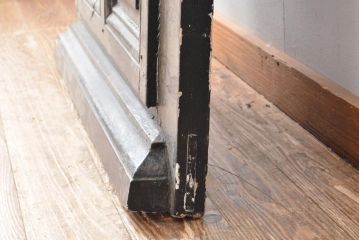 アンティーク建具　フランスアンティーク　お洒落なアクセントになるロートアイアンフェンス入りのドア1枚(扉、木製ドア、玄関ドア、建具)(R-059205)