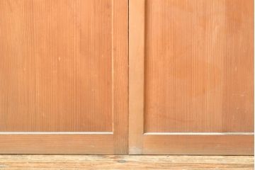 アンティーク建具　杉材　美しい柾目が目を引く板戸2枚セット(引き戸、建具)(R-059208)