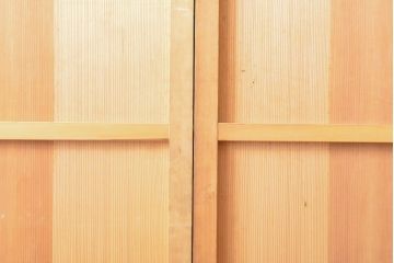 アンティーク建具　杉材　美しい柾目が目を引く板戸2枚セット(引き戸、建具)(R-059208)