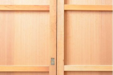 アンティーク建具　杉材　美しい柾目が目を引く板戸2枚セット(引き戸、建具)(R-059209)