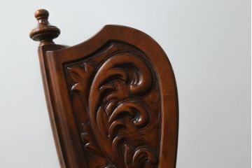 希少な絶版品　モリシゲ(MORISHIGE/森繁)　本革(レザー)　クラシカルな空間を演出する凝ったデザインが魅力の1人掛けソファ(1P、一人掛け)(定価約38万円)(R-059219)