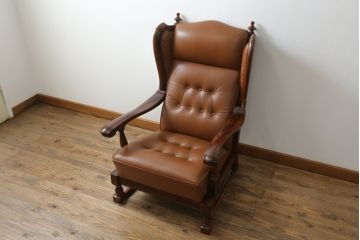 希少な絶版品　モリシゲ(MORISHIGE/森繁)　本革(レザー)　クラシカルな空間を演出する凝ったデザインが魅力の1人掛けソファ(1P、一人掛け)(定価約38万円)(R-059219)